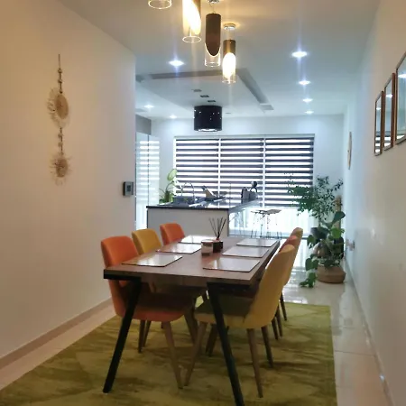 Modern & Spacious2+1 Bedroom With Patio * סיינט פול ביי