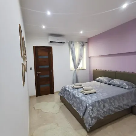 דירה Modern & Spacious2+1 Bedroom With Patio סיינט פול ביי